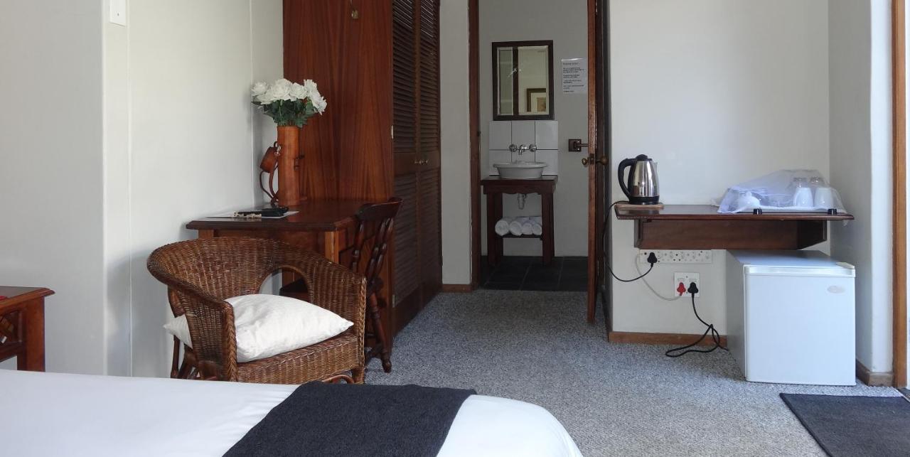 Be My Guest Lodge Bloubergstrand Exterior foto